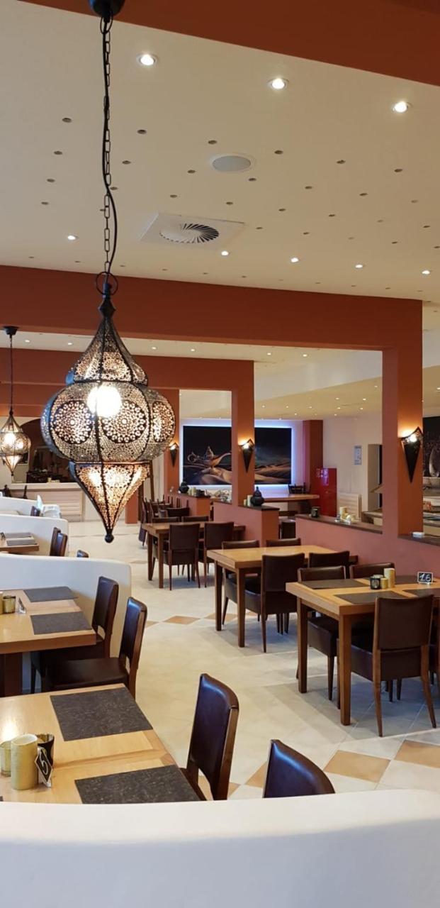 Hotel Imota Нойвид Экстерьер фото